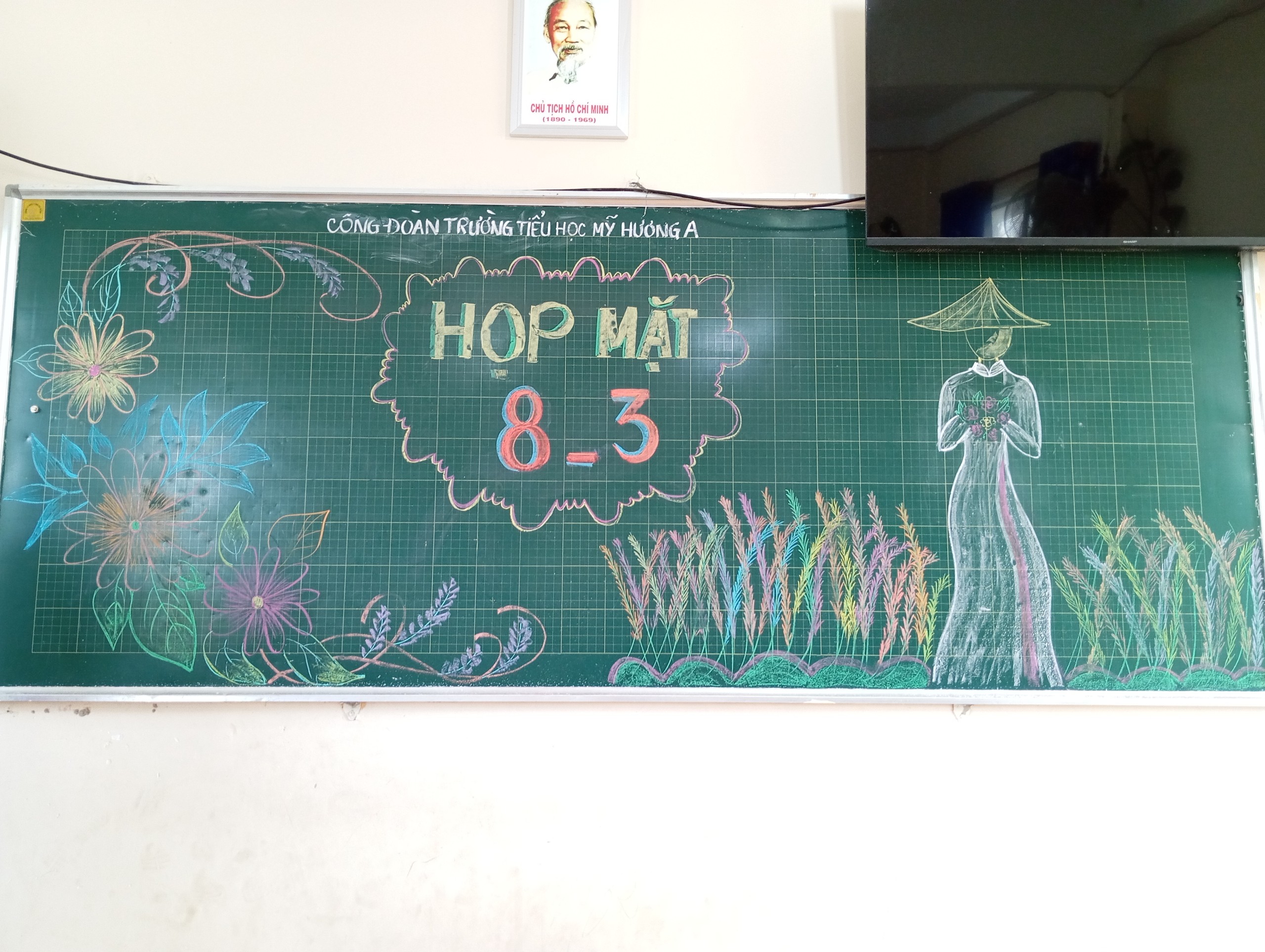 Trường TH Mỹ Hương A tổ chức họp mặt kỉ niệm 114 năm ngày Quốc tế phụ nữ (08/03/1910-08/03/2024)